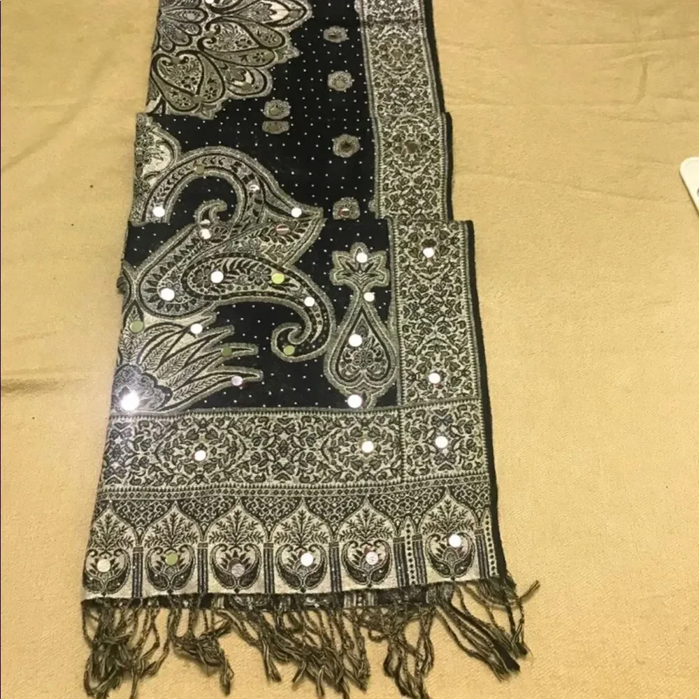 Scarf w/mirror